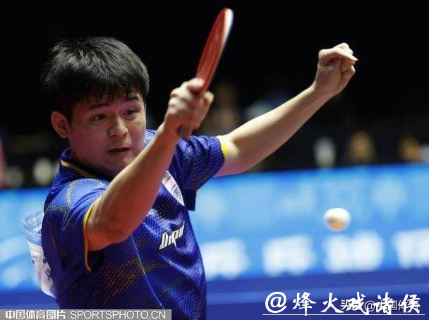 林诗栋4-1赵子豪 晋级十五运会乒乓球男单四强 林诗栋4-1赵子豪 晋级十五运会乒乓球男单四强