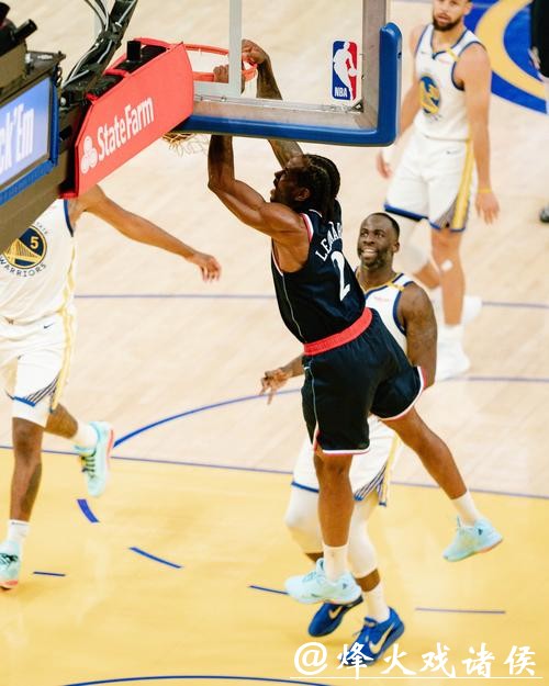 哈登12+6+16库里26分 快船险胜终结勇士3连胜 哈登12+6+16库里26分 快船险胜终结勇士3连胜